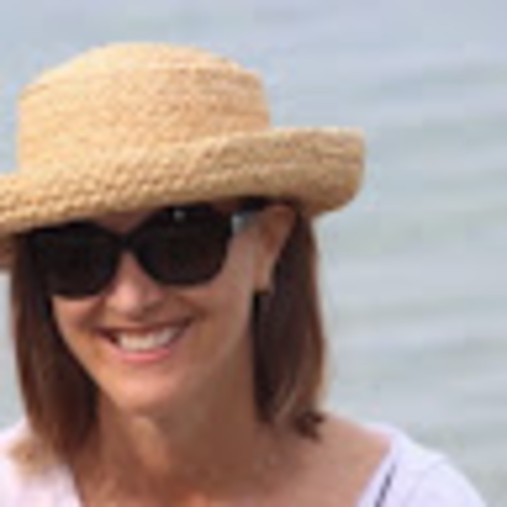 Meet your Posher, Claudia